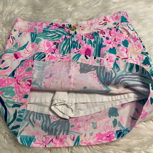 Lilly Pulitzer Skorts size 4 BNWOT two front pockets beautiful Skorts for summer - Picture 8 of 16